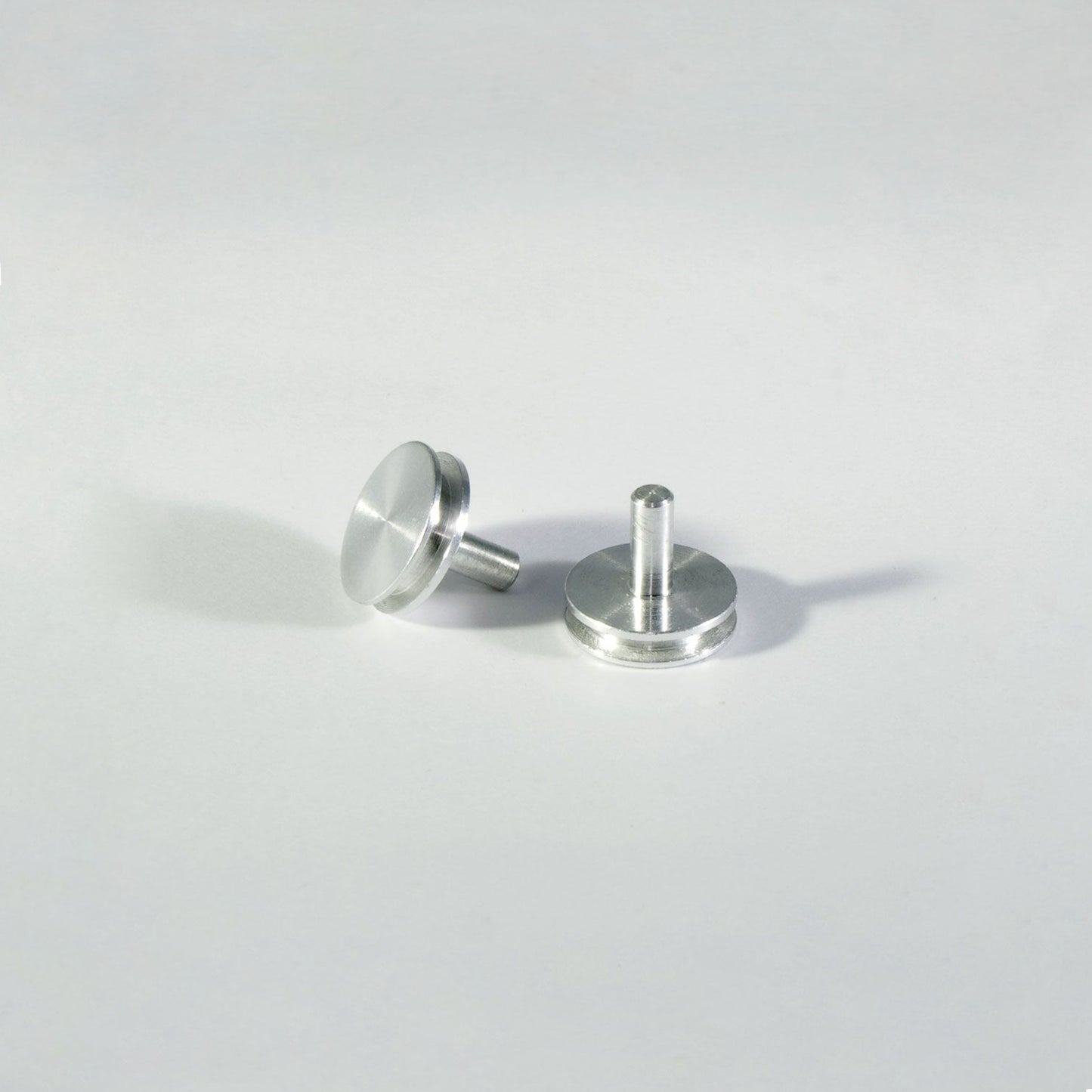 AGG301 – Aluminium pin stubs. Pack of 100